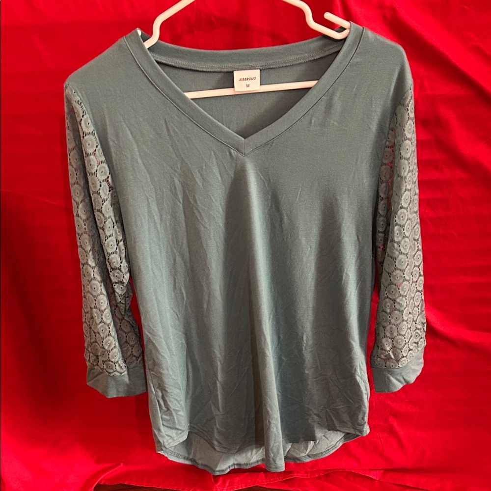 NWOT* XIEERDUO BLOUSE Sz Med